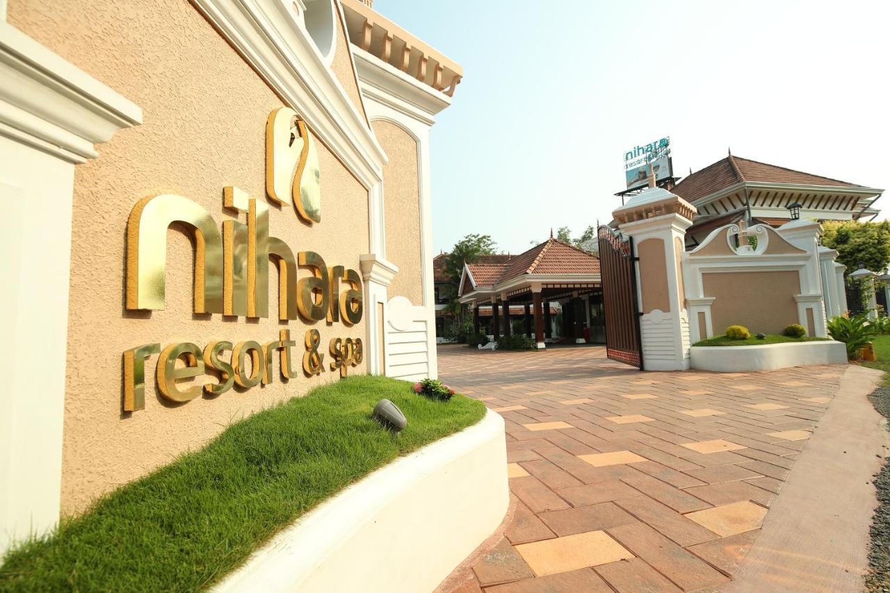 Nihara Resort And Spa Cochin Kochi Buitenkant foto
