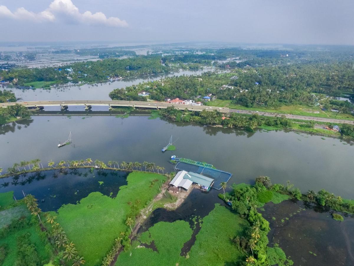 Nihara Resort And Spa Cochin Kochi Buitenkant foto