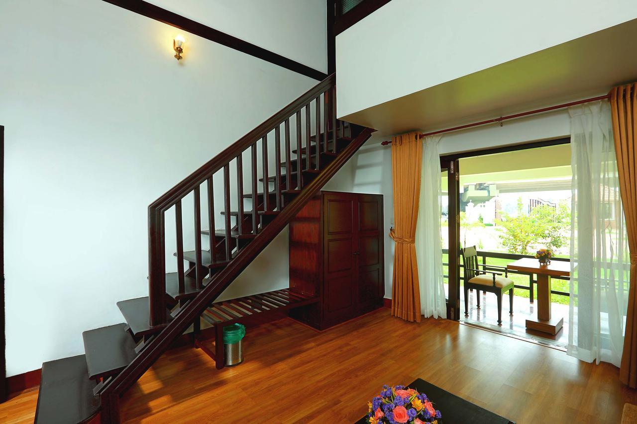 Nihara Resort And Spa Cochin Kochi Buitenkant foto