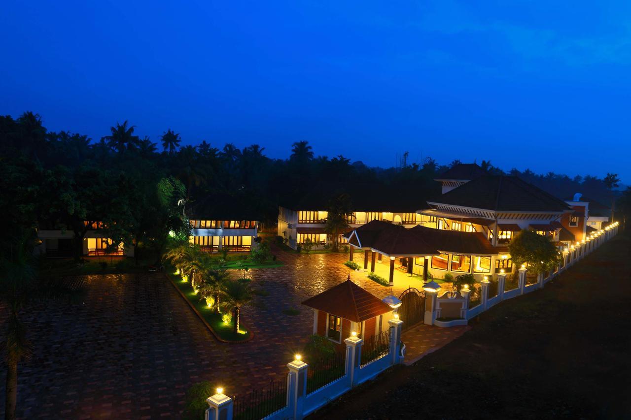 Nihara Resort And Spa Cochin Kochi Buitenkant foto