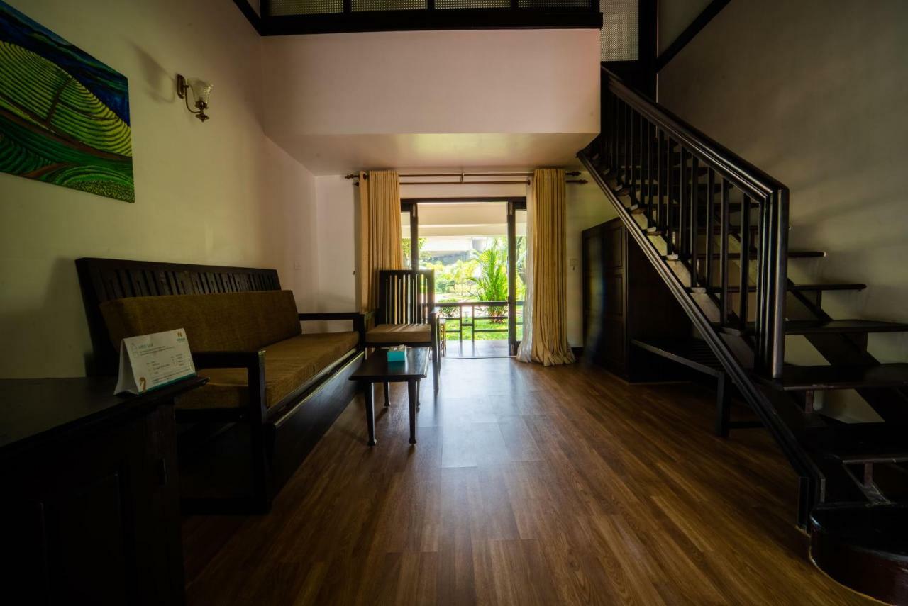 Nihara Resort And Spa Cochin Kochi Buitenkant foto